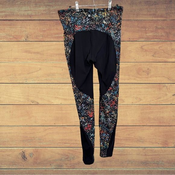 Lululemon Wake & Train 28” Leggings Black/Flowerescent Multi size 12 - Picture 4 of 8